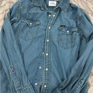 Wrangler Classic Blue Button-Up Shirt